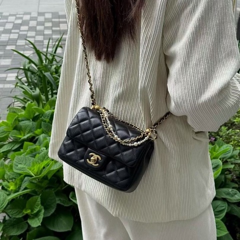 Chanel 黑金24p珍珠鏈條方胖子 芯片款 黑色 金扣 羊皮 17*13*5 95新 配件購證 盒子 塵袋
