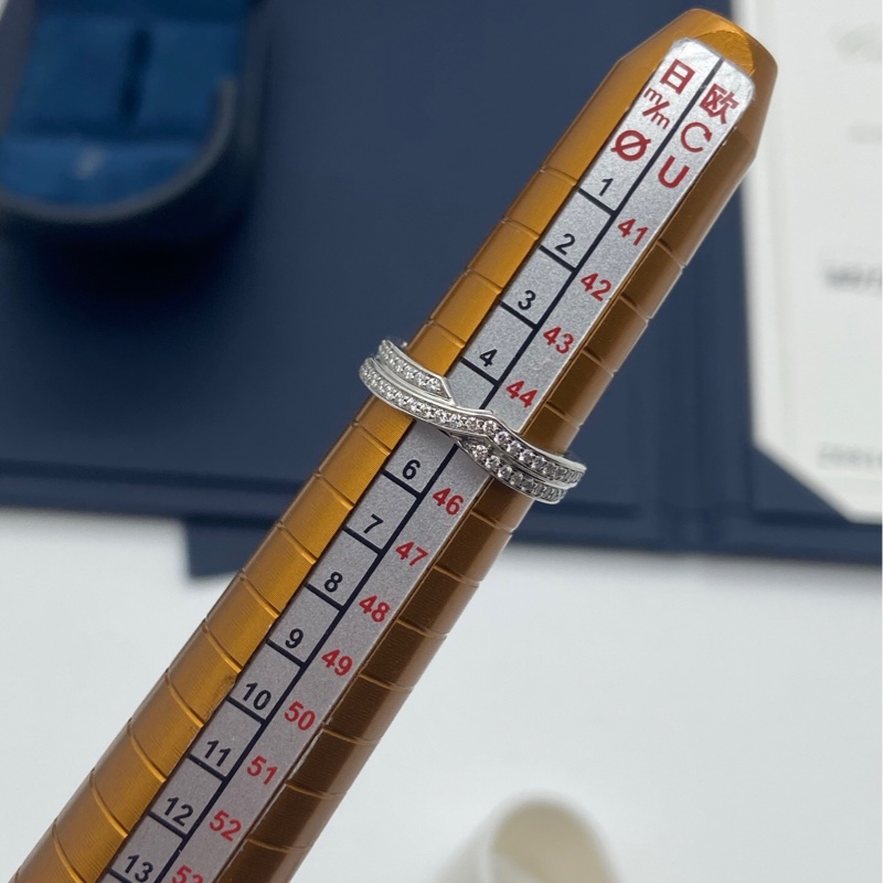 Hw海瑞溫斯頓HW 白金鑽石戒指，pt950材質，45碼 有盒子保卡-4