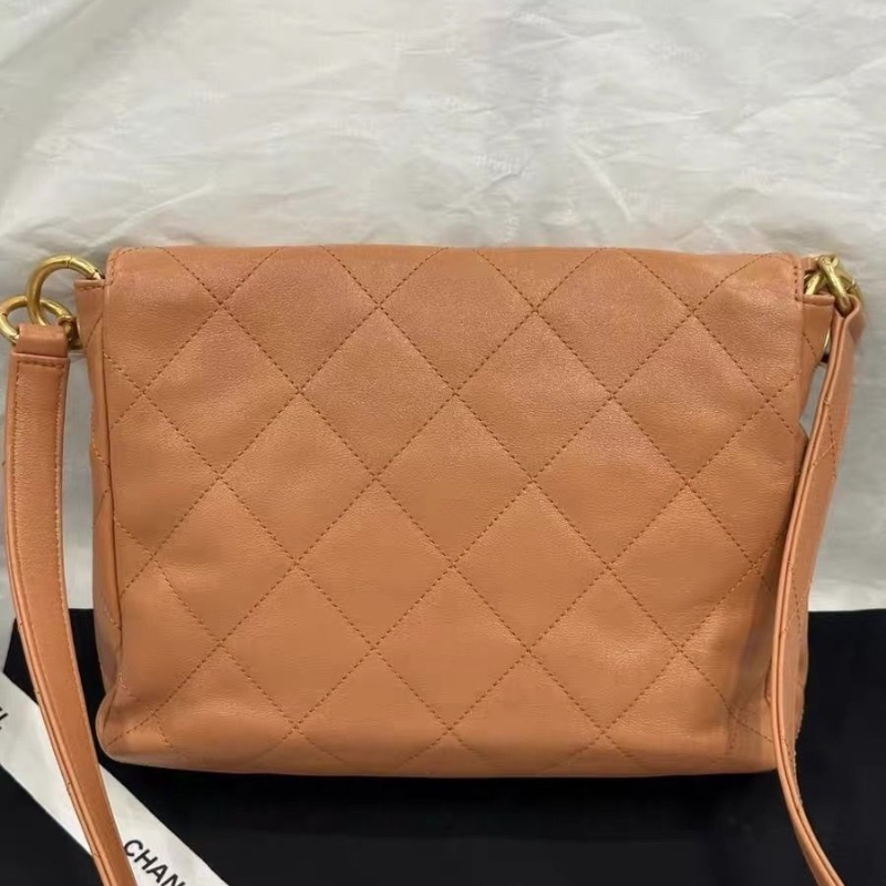 Chanel 24p hobo 小號 焦糖色 腋下 嬉皮包 芯片款 22*5*18.5cm 9新 配件塵袋-4