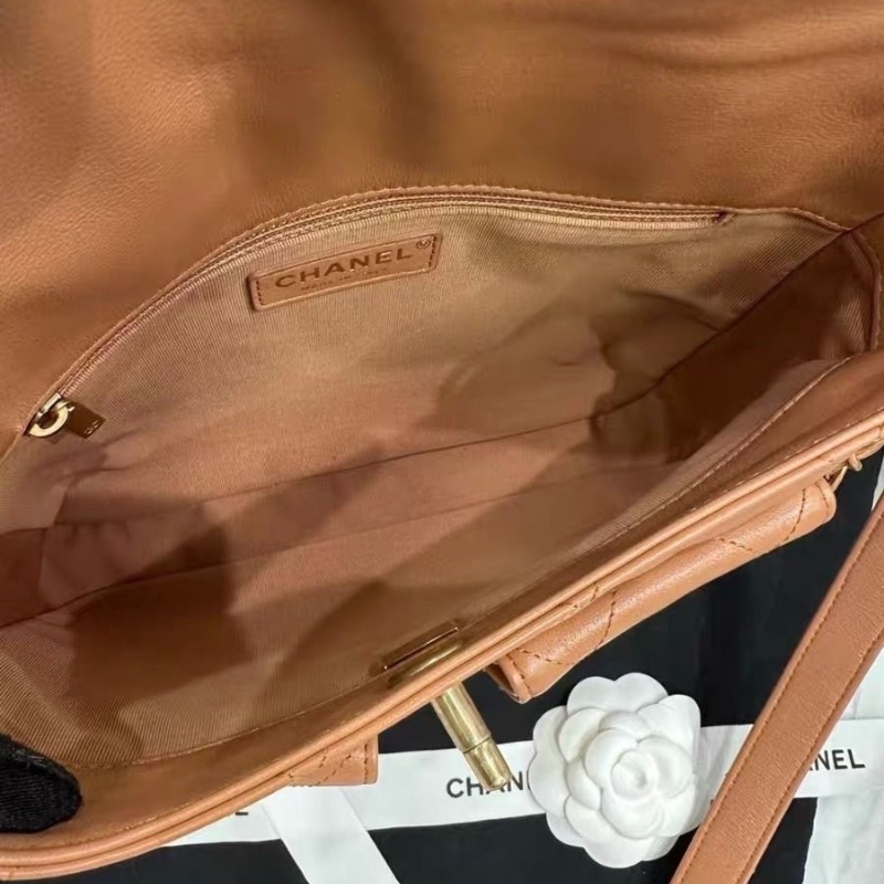 Chanel 24p hobo 小號 焦糖色 腋下 嬉皮包 芯片款 22*5*18.5cm 9新 配件塵袋-7
