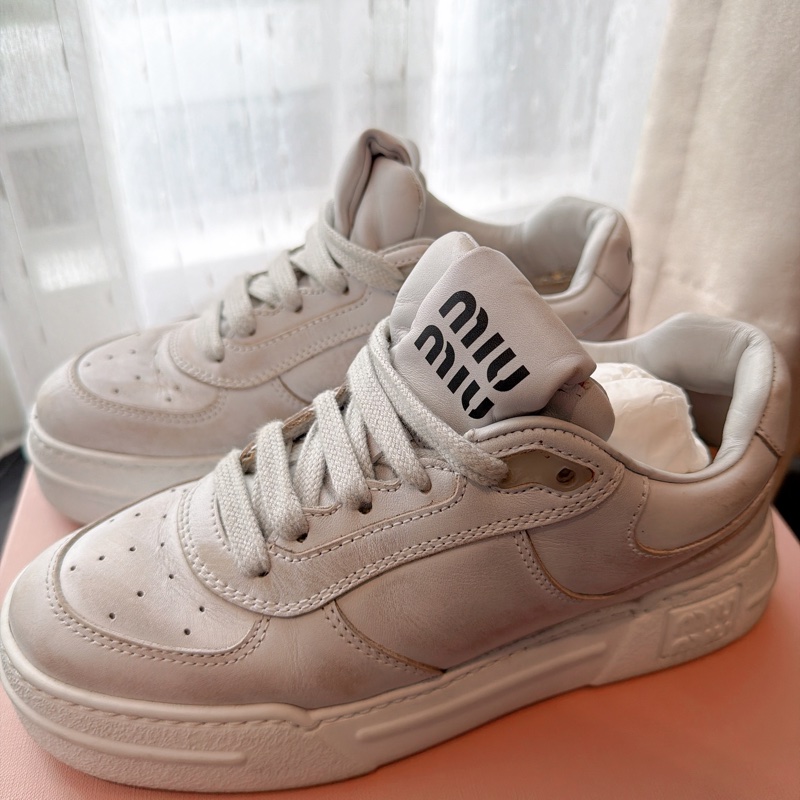 二手精品自賣❤️Miu Miu經典款髒髒厚底增高小白鞋👟休閒鞋.35.5號.有加鞋墊36可穿-2