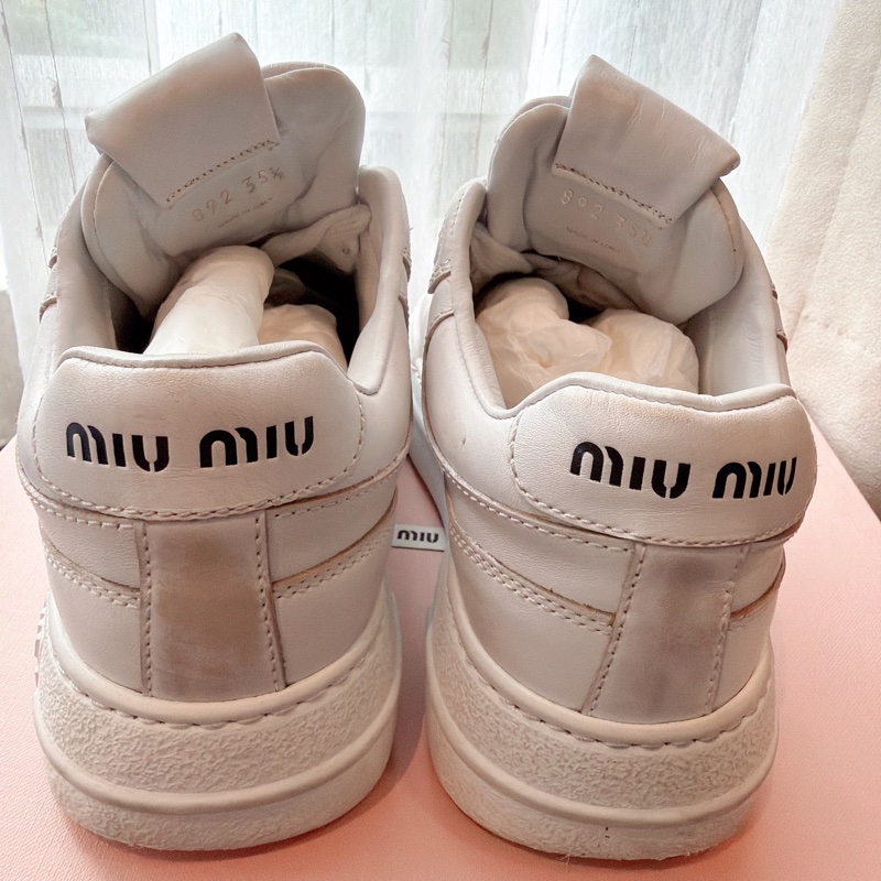 二手精品自賣❤️Miu Miu經典款髒髒厚底增高小白鞋👟休閒鞋.35.5號.有加鞋墊36可穿-12