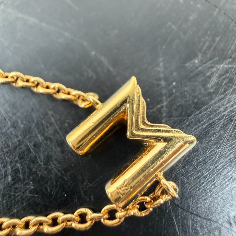 狀態良好 LV (LOUIS VUITTON)  LV&ME M 字母手鍊 手環-6