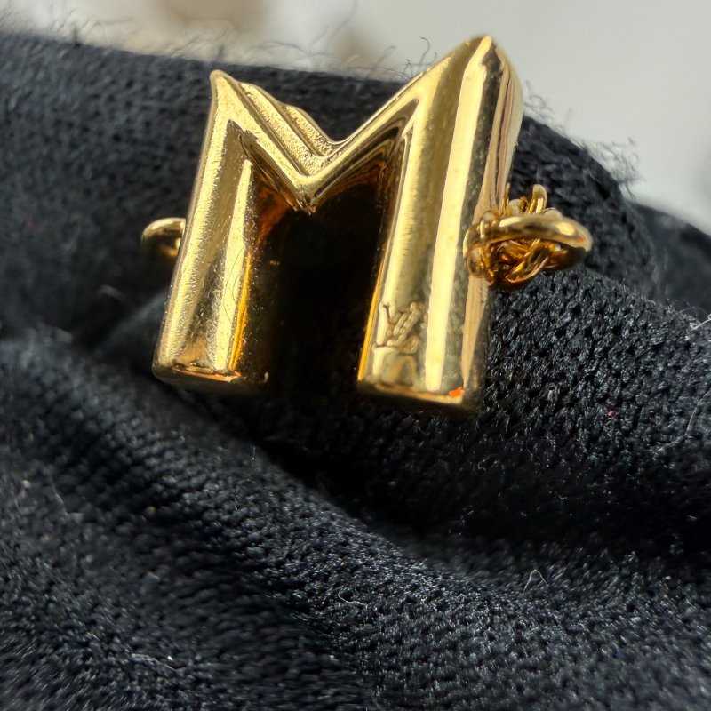 狀態良好 LV (LOUIS VUITTON)  LV&ME M 字母手鍊 手環-11