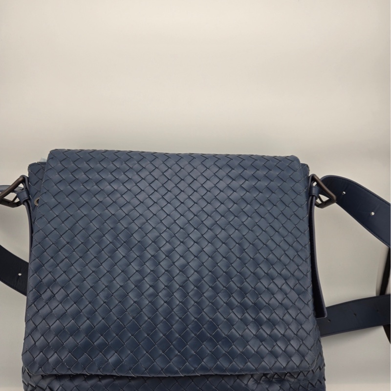 Bottega Veneta（葆蝶家）經典編織男士單肩斜挎 尺寸:29x27x9cm-1