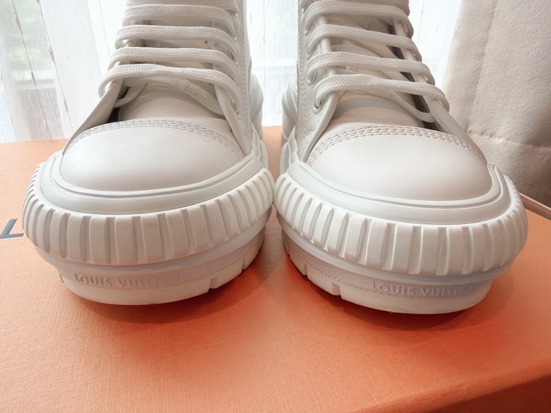二手精品自賣❤️LV高筒老花皮標logo小白鞋.高筒鞋.餅乾鞋👟小增高效果.35號.全配-11