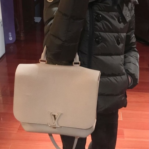 LV 大象灰金扣Volta牛皮 中號手提肩背斜背包 30*26*10.5 9新 配件塵袋