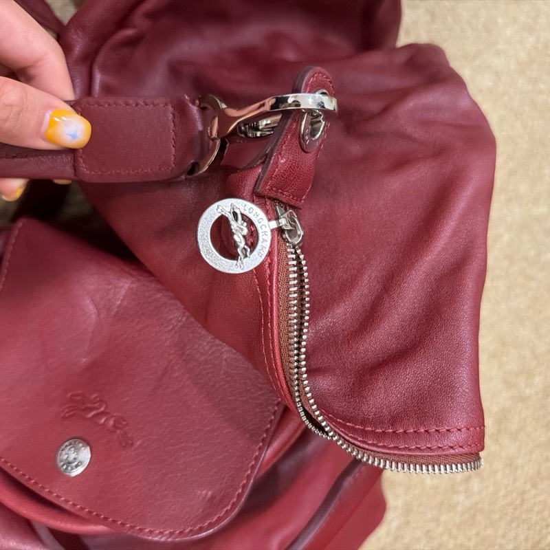 Longchamp Le Pliage Cuir 真皮摺疊包 酒紅色｜附長背帶-11