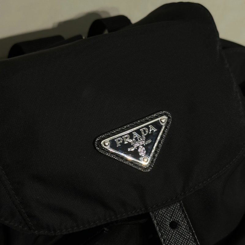 PRADA Re-Nylon雙口袋束繩後背包 - 小號黑銀-19