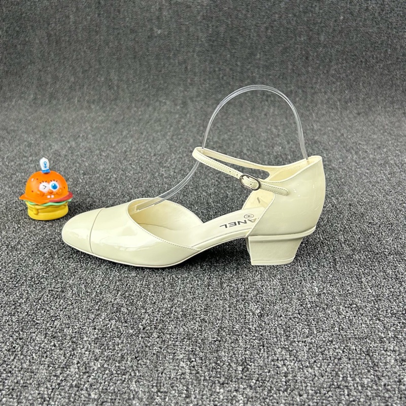 Chanel香奈兒白色漆皮高跟鞋 尺碼：38 🧡-2