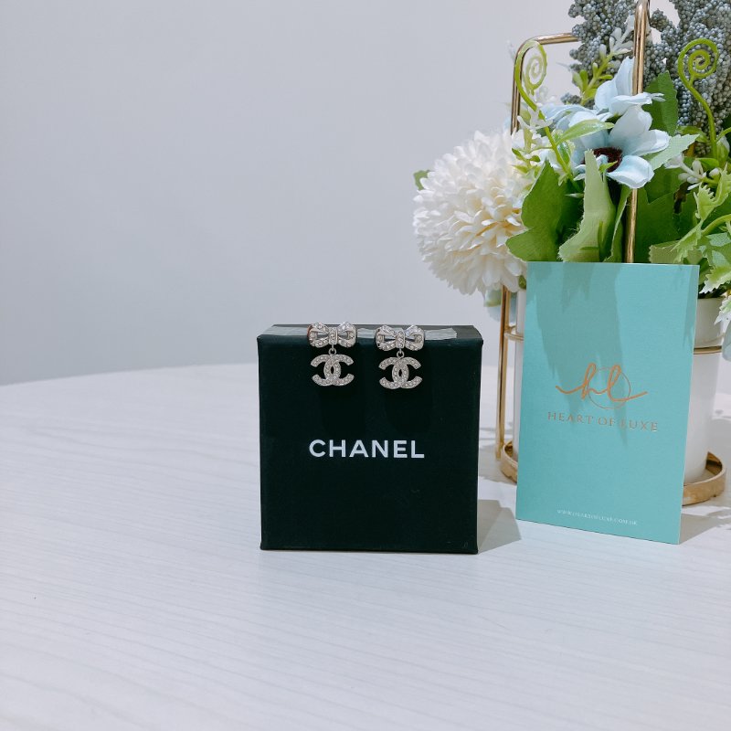 TK2000 香奈兒 蝴蝶水鑽 耳環 Chanel Ribbon With CC Logo Crystal x PHW Earrings-12