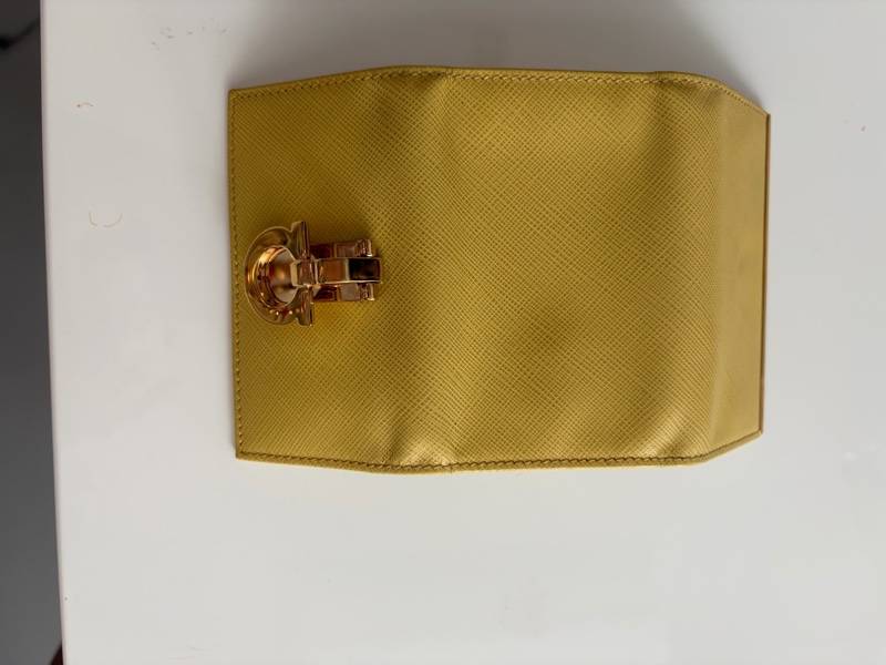 Ferragamo 小牛皮鑰匙卡夾-1