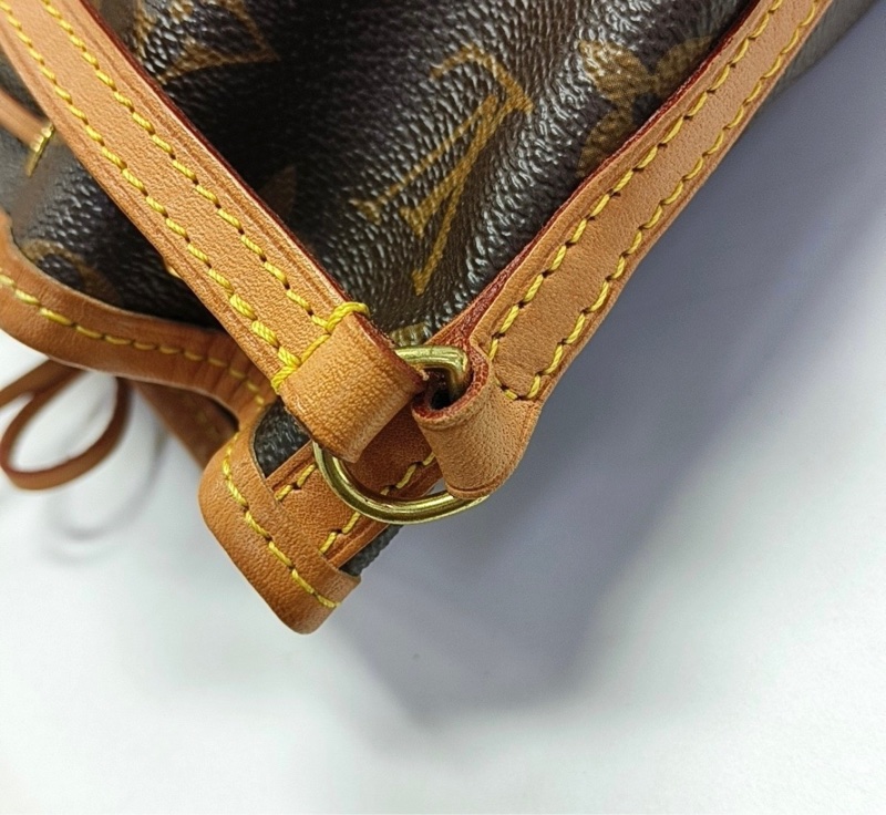 LV Nano单肩包 配件齐全-19