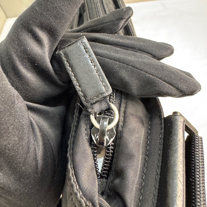 【赫蒂國際精品】Prada 黑色尼龍斜背包 vintage 二手 中古-18