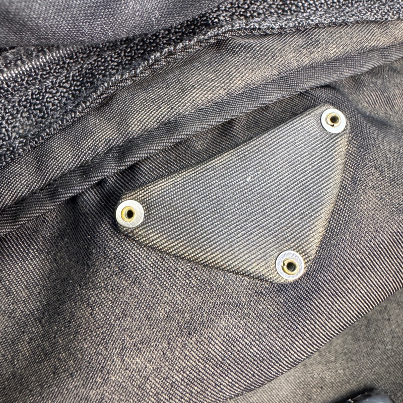 【赫蒂國際精品】Prada 黑色尼龍斜背包 vintage 二手 中古-20