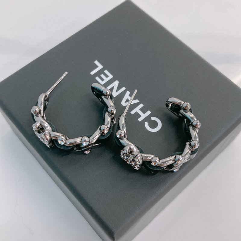 MS0720 Chanel 香奈兒雙C牛皮銀扣耳環 CC Logo Hooping Chain and Calfskin Black x PHW-5