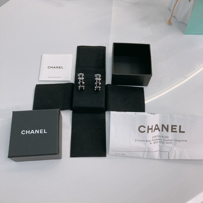 MS0720 Chanel 香奈兒雙C牛皮銀扣耳環 CC Logo Hooping Chain and Calfskin Black x PHW-11