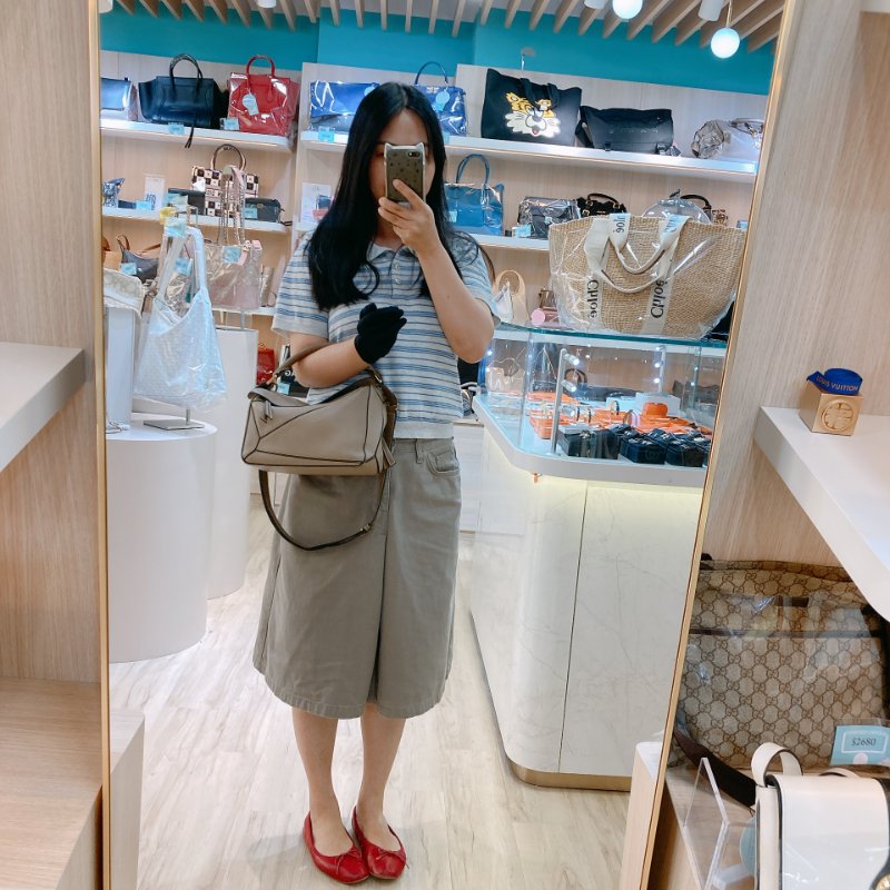 MS0719 Loewe 羅意威拼圖包 小號顆粒牛皮 沙色金扣 Puzzle Small Grained Calfskin Sand x GHW-1