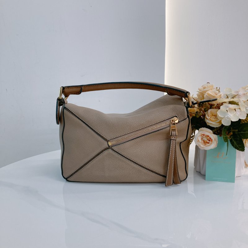 MS0719 Loewe 羅意威拼圖包 小號顆粒牛皮 沙色金扣 Puzzle Small Grained Calfskin Sand x GHW-3