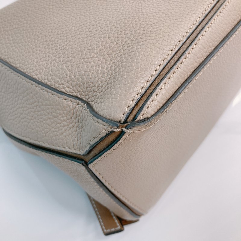 MS0719 Loewe 羅意威拼圖包 小號顆粒牛皮 沙色金扣 Puzzle Small Grained Calfskin Sand x GHW-7