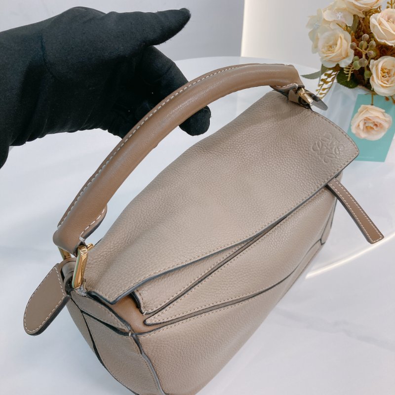 MS0719 Loewe 羅意威拼圖包 小號顆粒牛皮 沙色金扣 Puzzle Small Grained Calfskin Sand x GHW-12