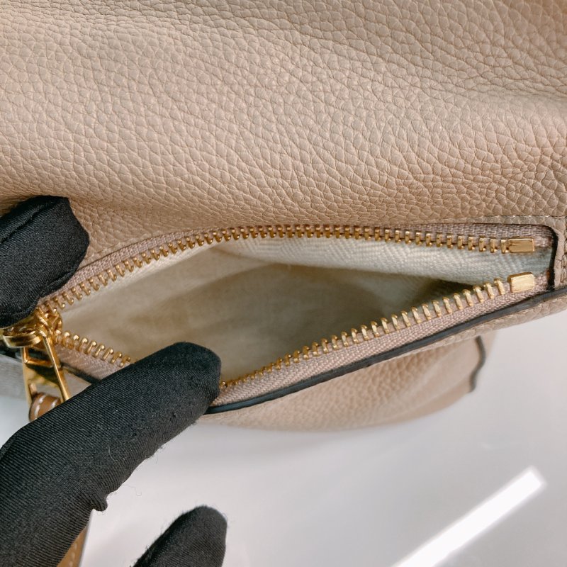 MS0719 Loewe 羅意威拼圖包 小號顆粒牛皮 沙色金扣 Puzzle Small Grained Calfskin Sand x GHW-25