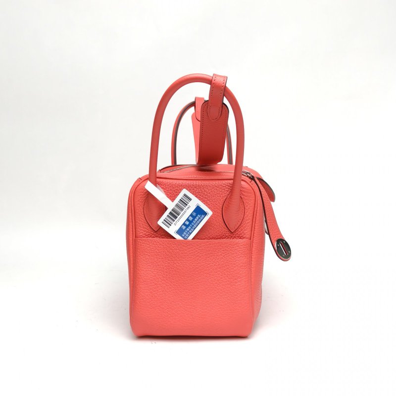 HERMES Lindy26齋普爾粉TC皮D刻銀扣肩背包-3