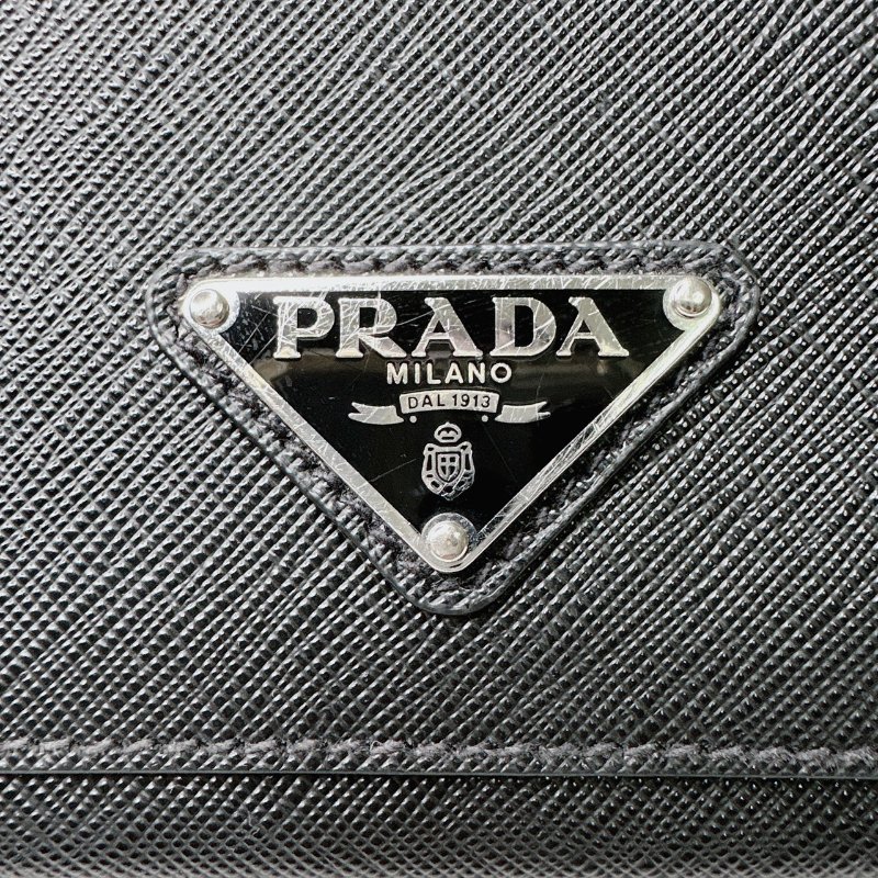 PRADA Saffiano翻蓋斜背包-6