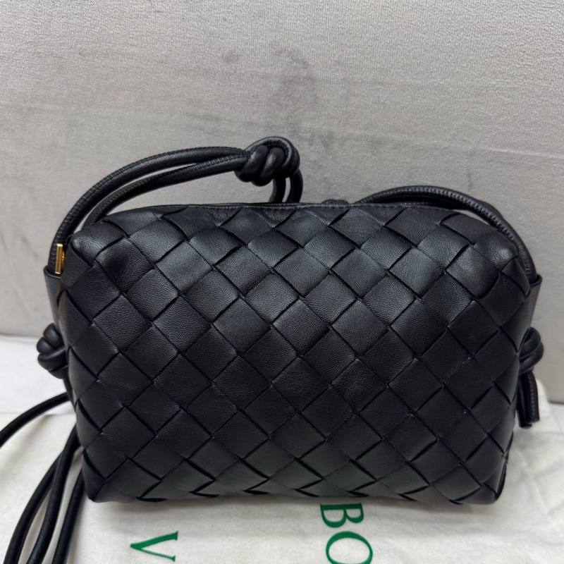 Bottega Veneta葆蝶家 LOOP 編織相機包收納包 手拿單肩包 迷你 黑色 尺寸：17×10×6-2