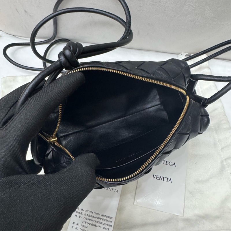 Bottega Veneta葆蝶家 LOOP 編織相機包收納包 手拿單肩包 迷你 黑色 尺寸：17×10×6-6
