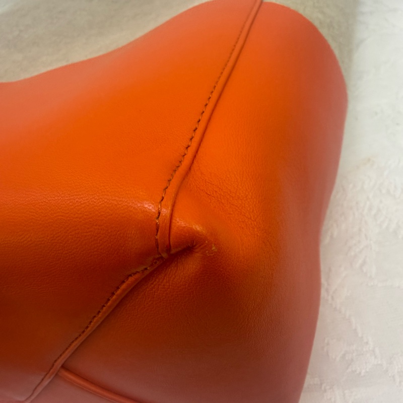 Celine Cabas leather handbag-9