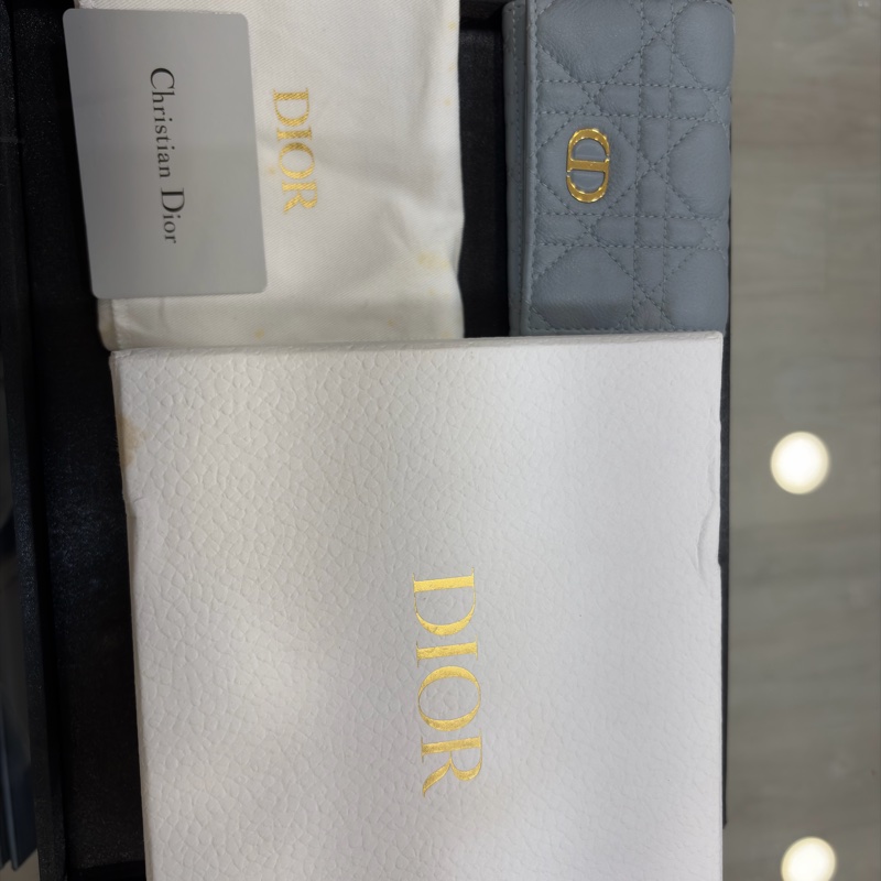 Dior Caro Glycine 錢包 雲藍色柔軟 Cannage 籐格紋小牛皮-17