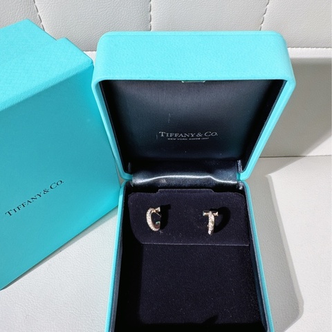Tiffany 蒂芙尼 T系列 18K 玫瑰金鑲鑽 T1 圈形耳環