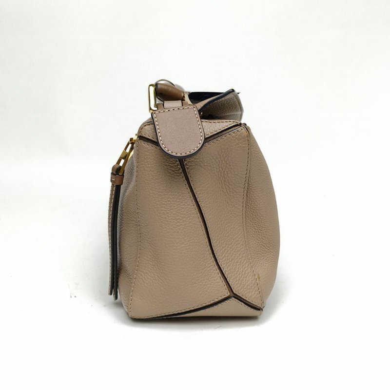 LOEWE Puzzle24幾何包小號卡其色牛皮肩背包-3