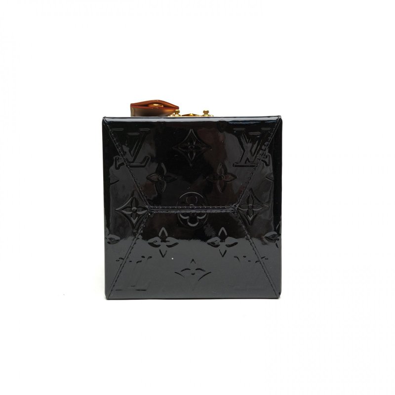 LOUIS VUITTON BleeckerBox漆皮壓花方盒子包漆皮2019肩背包-4