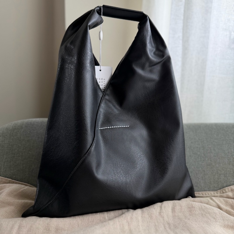 MM6 Maison Margiela🌫️ Japanese bag 經典三角包 Small 皮革紋-0