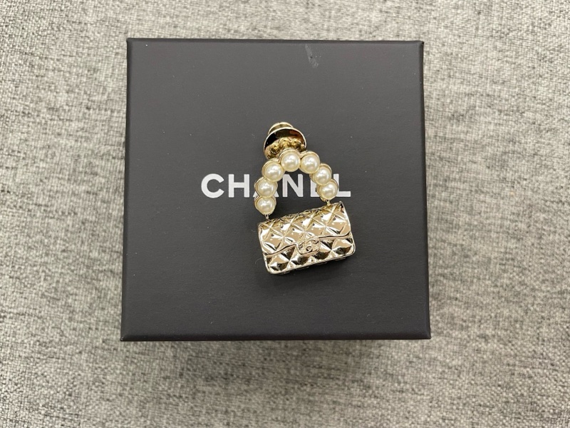 Chanel 珍珠cf包造型胸針 附件盒子-1