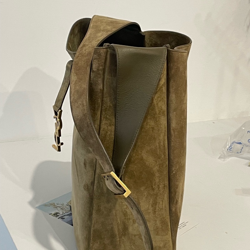 ▪️富貴選物FUGUEI▪️YsL 聖羅蘭泰迪熊麂皮金釦HOBO Le 5 à7原價$108000-2