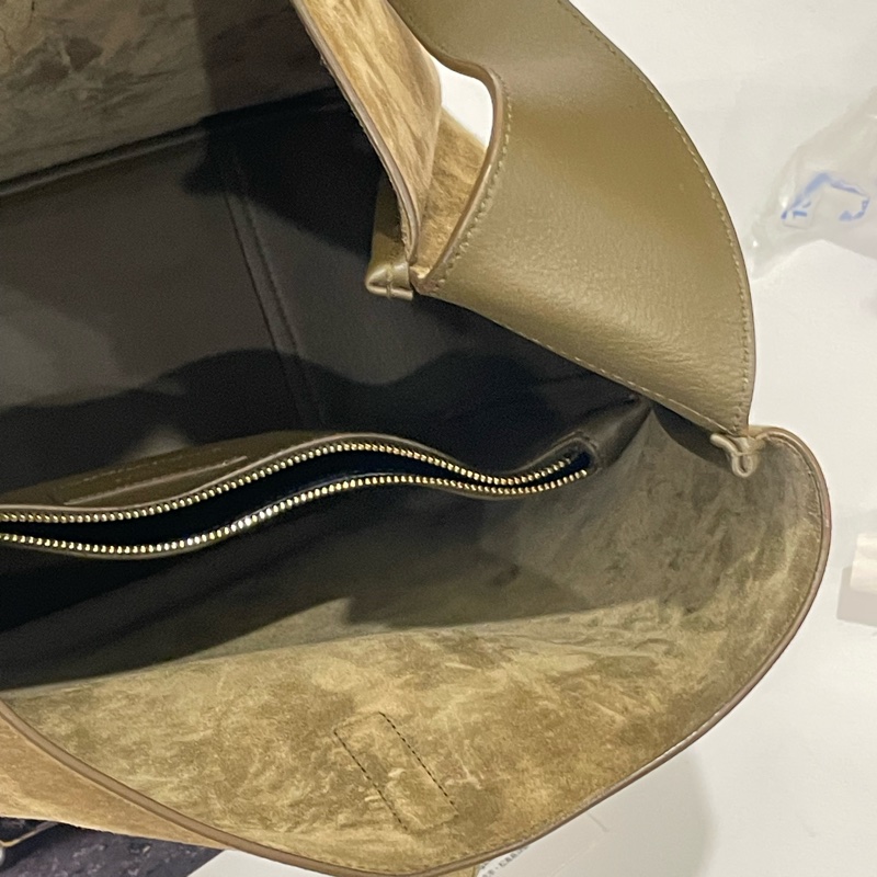▪️富貴選物FUGUEI▪️YsL 聖羅蘭泰迪熊麂皮金釦HOBO Le 5 à7原價$108000-7