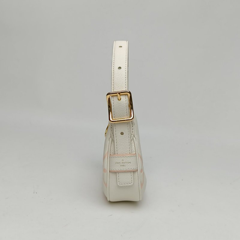 LOUIS VUITTON MoonMini白色牛皮晶片草莓牛奶肩背包-1