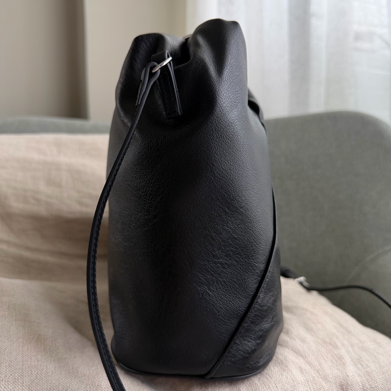 MM6 Maison Margiela 🌫️ Japanese bag 經典三角包 Crossbody 皮革紋-4