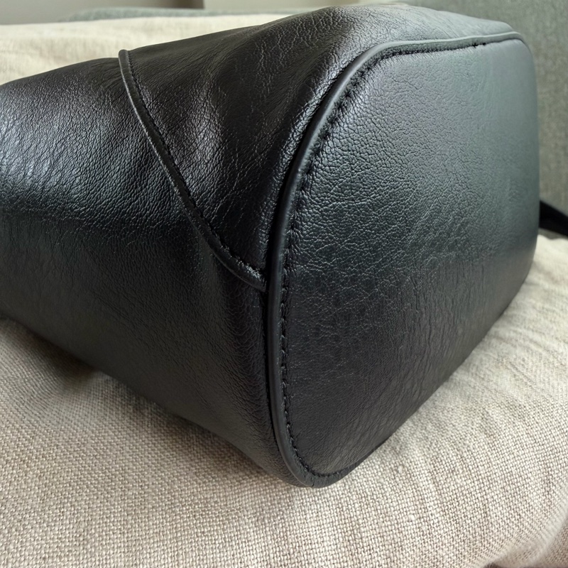 MM6 Maison Margiela 🌫️ Japanese bag 經典三角包 Crossbody 皮革紋-6