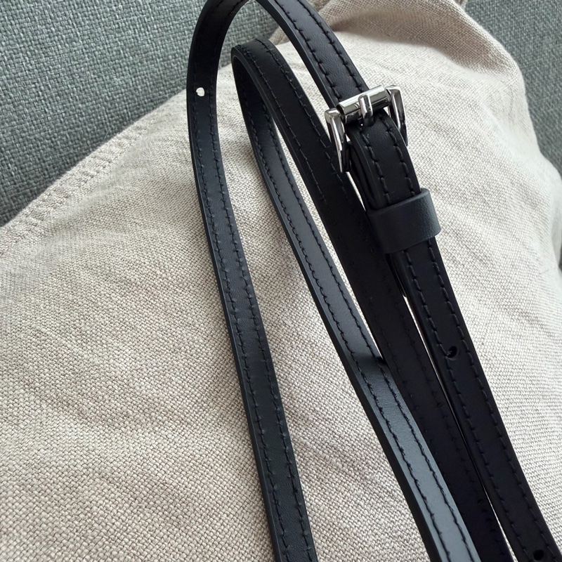 MM6 Maison Margiela 🌫️ Japanese bag 經典三角包 Crossbody 皮革紋-13