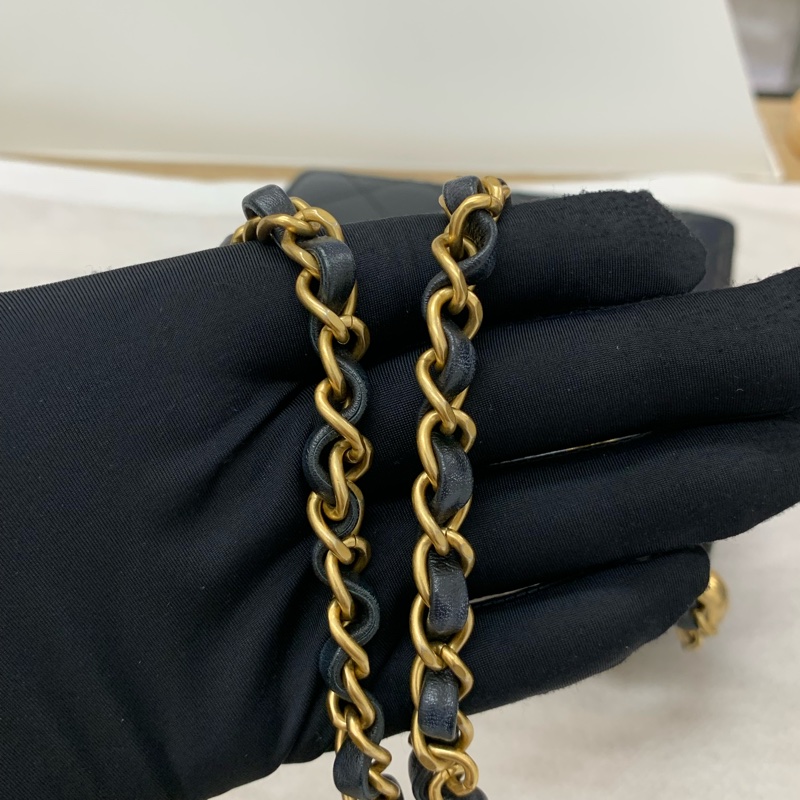 Chanel pearl crush Bag-9