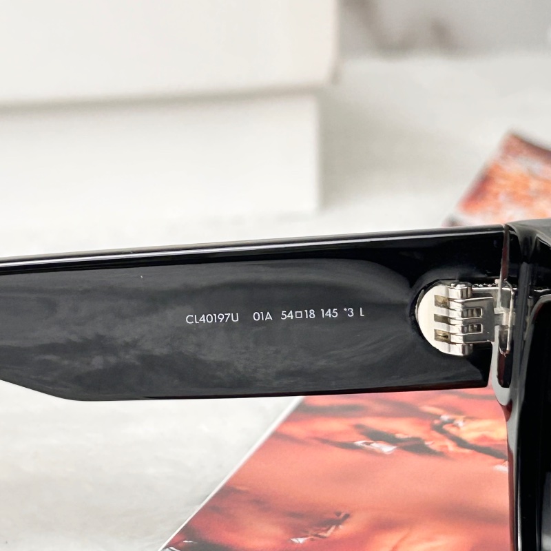 Celine CL40197U 黑膠框太陽眼鏡-10