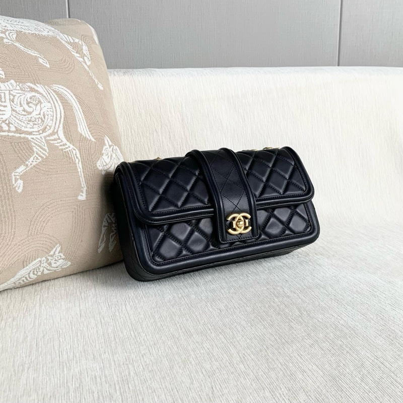 Chanel香奈兒 限定款黑金單肩斜挎包 鐳射20開 黑色金扣 羊皮 尺寸26*16*7-5