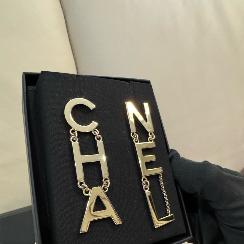 Chanel 香奈兒 logo 字樣耳環/Jennie 同款/99新美品-3