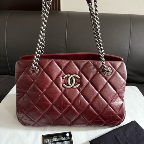 chanel香奈兒 酒紅色孟買托特tote復古做舊鏈條單肩包17開
