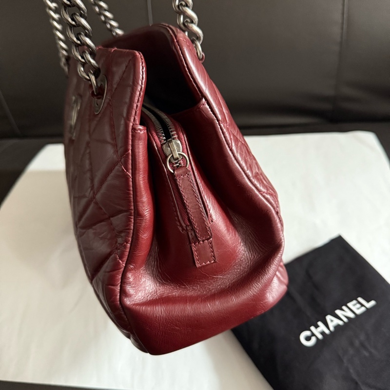 chanel香奈兒 酒紅色孟買托特tote復古做舊鏈條單肩包17開-3