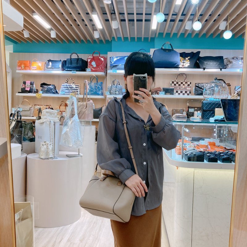 MS0699 Loewe 羅意威手提包 牛皮沙色 金扣 Natural Leather Hammock Nugget Bag Calfskin Sand x GHW-1